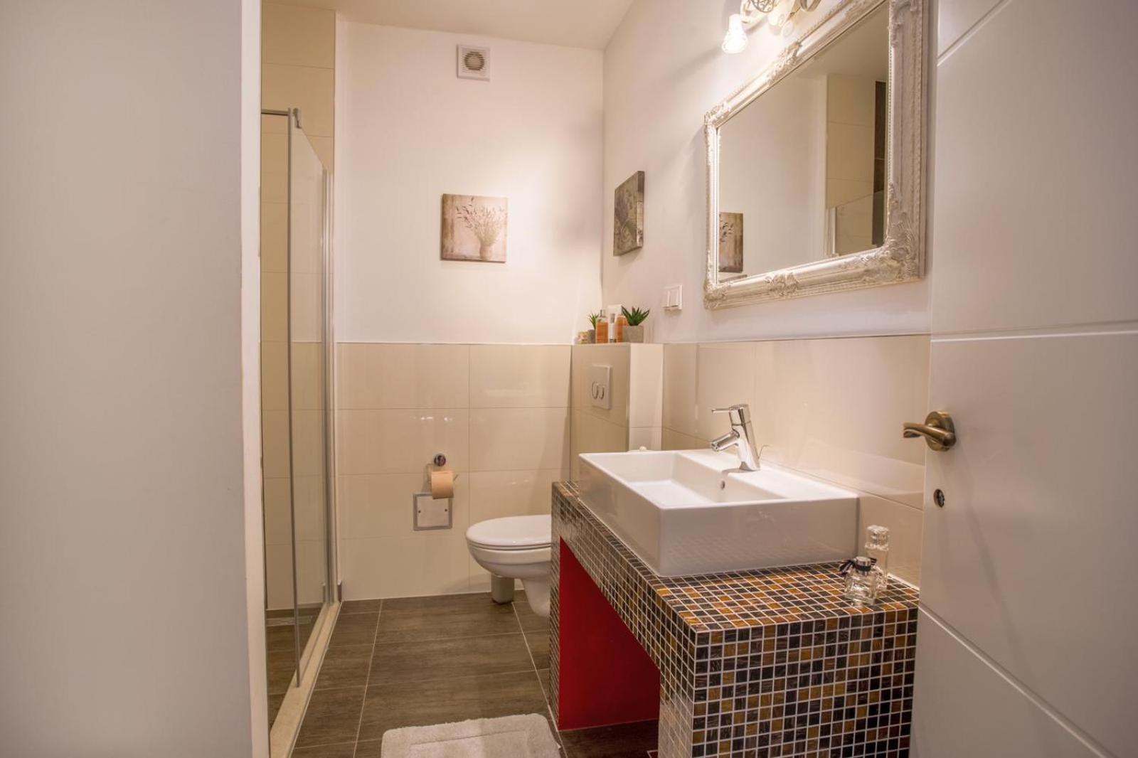 Tip Deluxe Appartement Podstrana Buitenkant foto