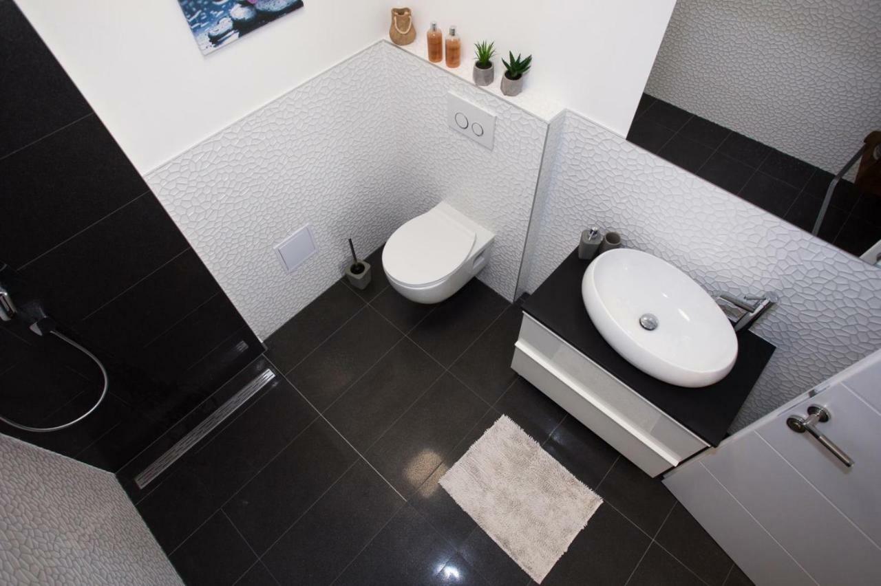 Tip Deluxe Appartement Podstrana Buitenkant foto