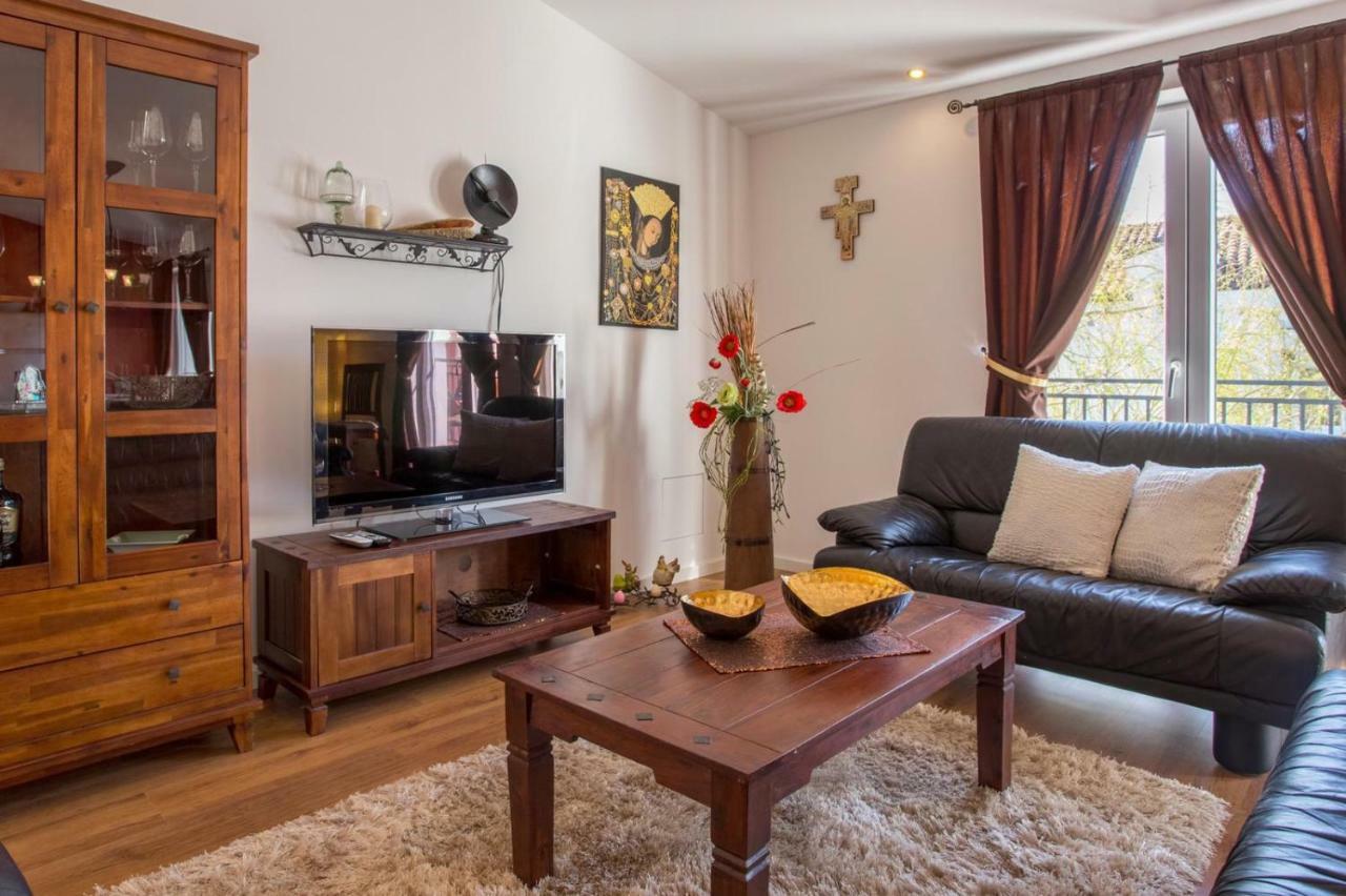 Tip Deluxe Appartement Podstrana Buitenkant foto