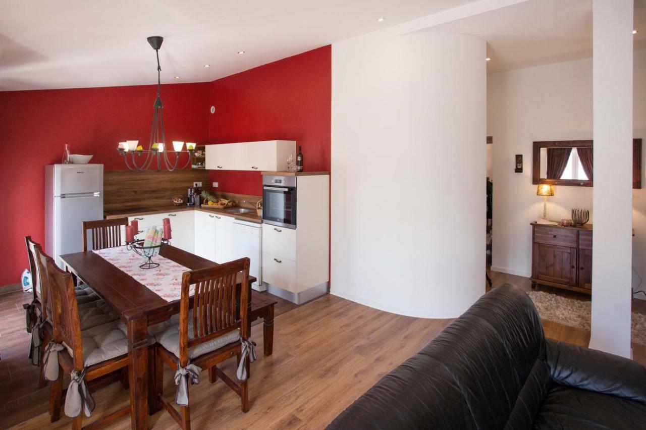 Tip Deluxe Appartement Podstrana Buitenkant foto